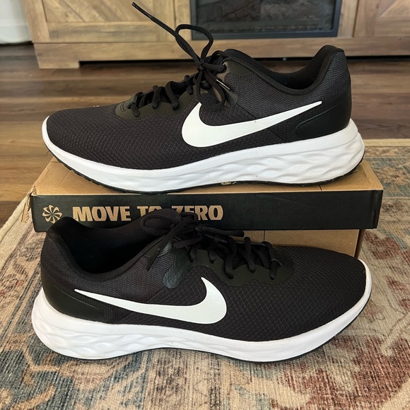 SOLD Men’s Nike Revolution 6 NN - Size 13 - Picture 1 of 6